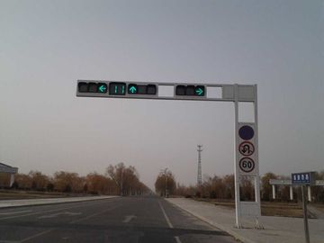 चीन 7M Octagonal Tapered 6mm Thickness  Highway Traffic Light Pole For Road Traffic Light 15 Years Warranty आपूर्तिकर्ता