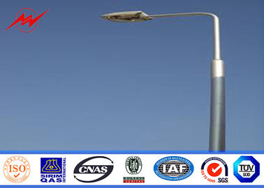 चीन 12mm 4mm wall thickness double bracket Galvanized Steel Pole for area sports lighting आपूर्तिकर्ता