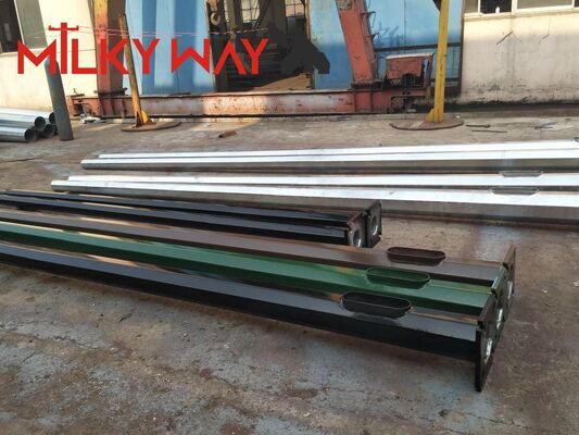 गुणवत्ता  Hot Dip Galvanization Steel Power Pole Offering Tolerance Of Dimension Plus Minus Two Percent And Fifteen Years Warrently For Safety कारखाना