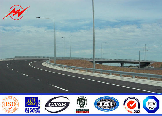 6 एम -12 मीटर ऊँचाई स्ट्रीट लाइट पोल डिग्री सेल्सियस गर्म डुबकी जस्ती सतह