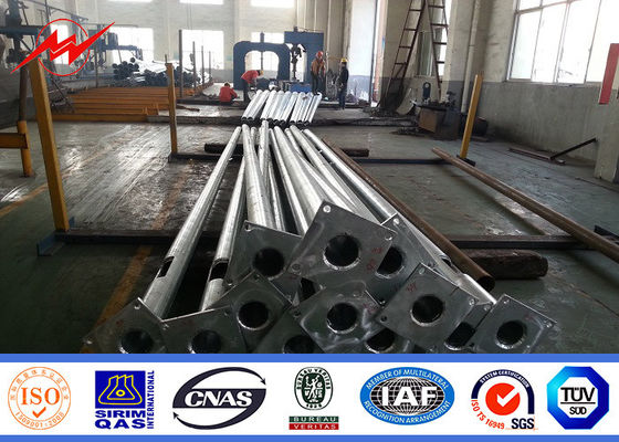 स्ट्रीट लाइटिंग के लिए 7 मीटर डबल बांह गर्म डुबकी जस्ती स्टील का पोल