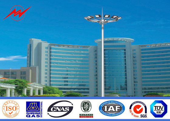 एंटी-संक्षारण स्टेडियम हाई मास्ट लाइटिंग सिस्टम ओवर आउटडोर लाइट टॉवर क्लाइंबिंग लेडर के साथ